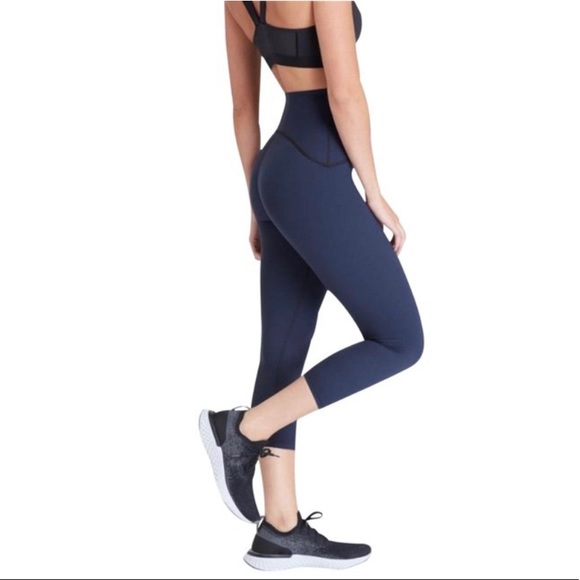 SPANX Pants - Spanx Active Booty Boost Crop Legging